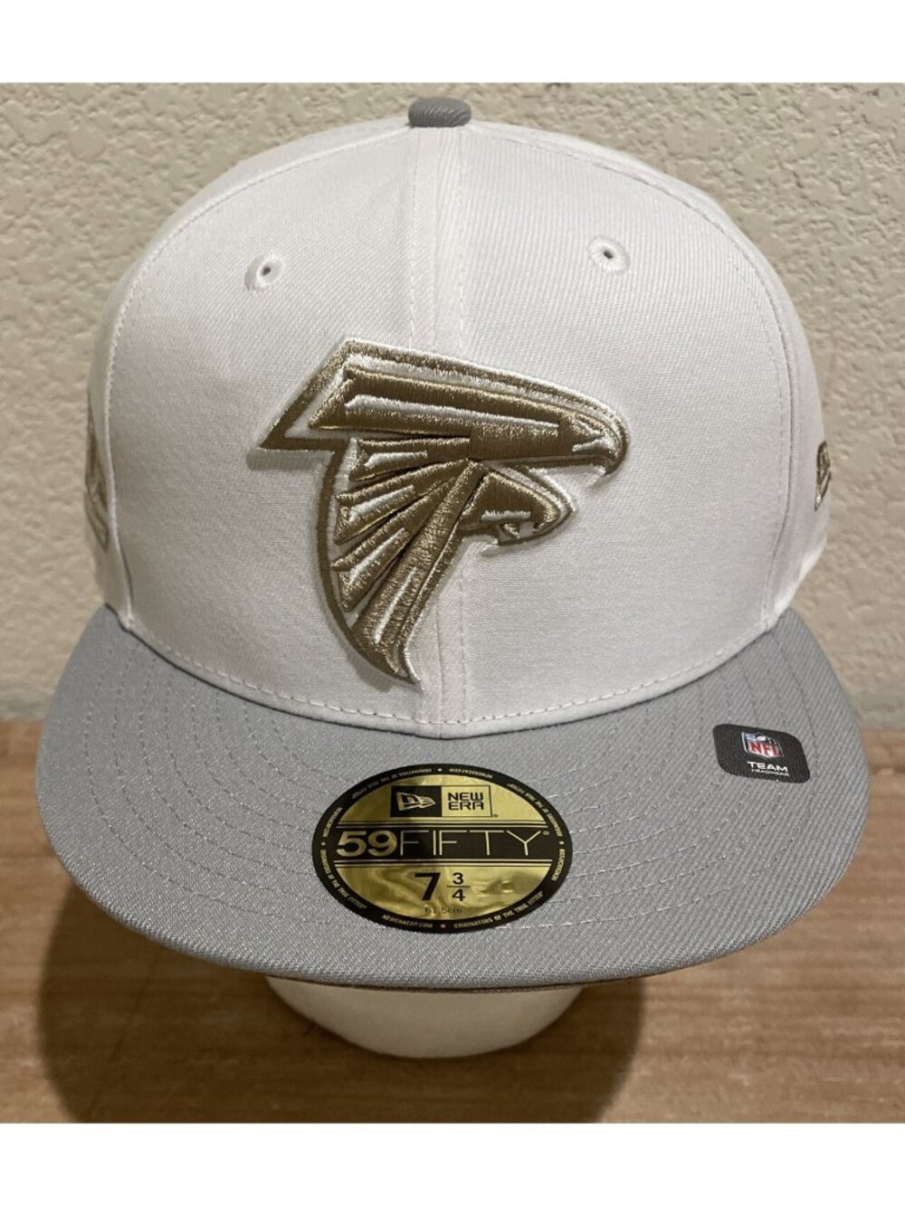 New Era 59Fifty Men's Cap NFL Atlanta Falcons White Gray Sz 7 3/4 50 Seasons NWT